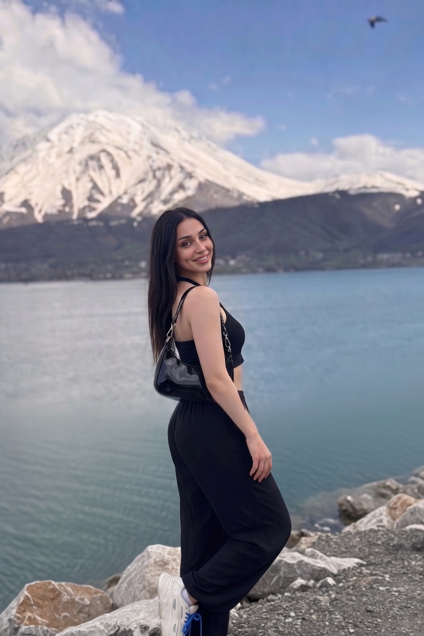 1778265632493-019e08e3-f25f-7cb3-8993-d446440b1d18.jpeg